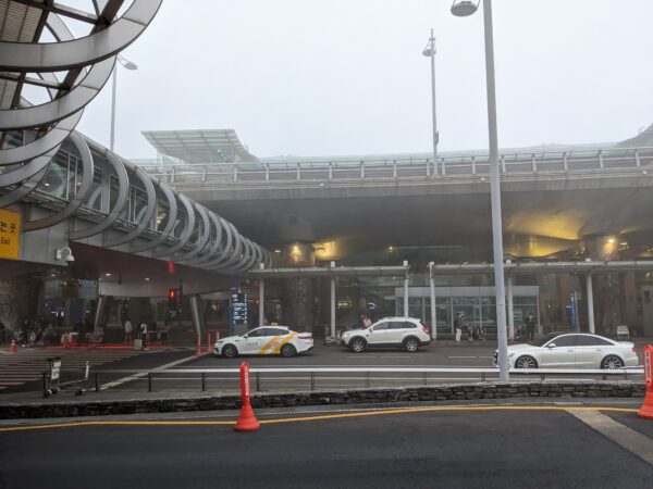 独身男子のマレーシア－仁川空港で友人と会う